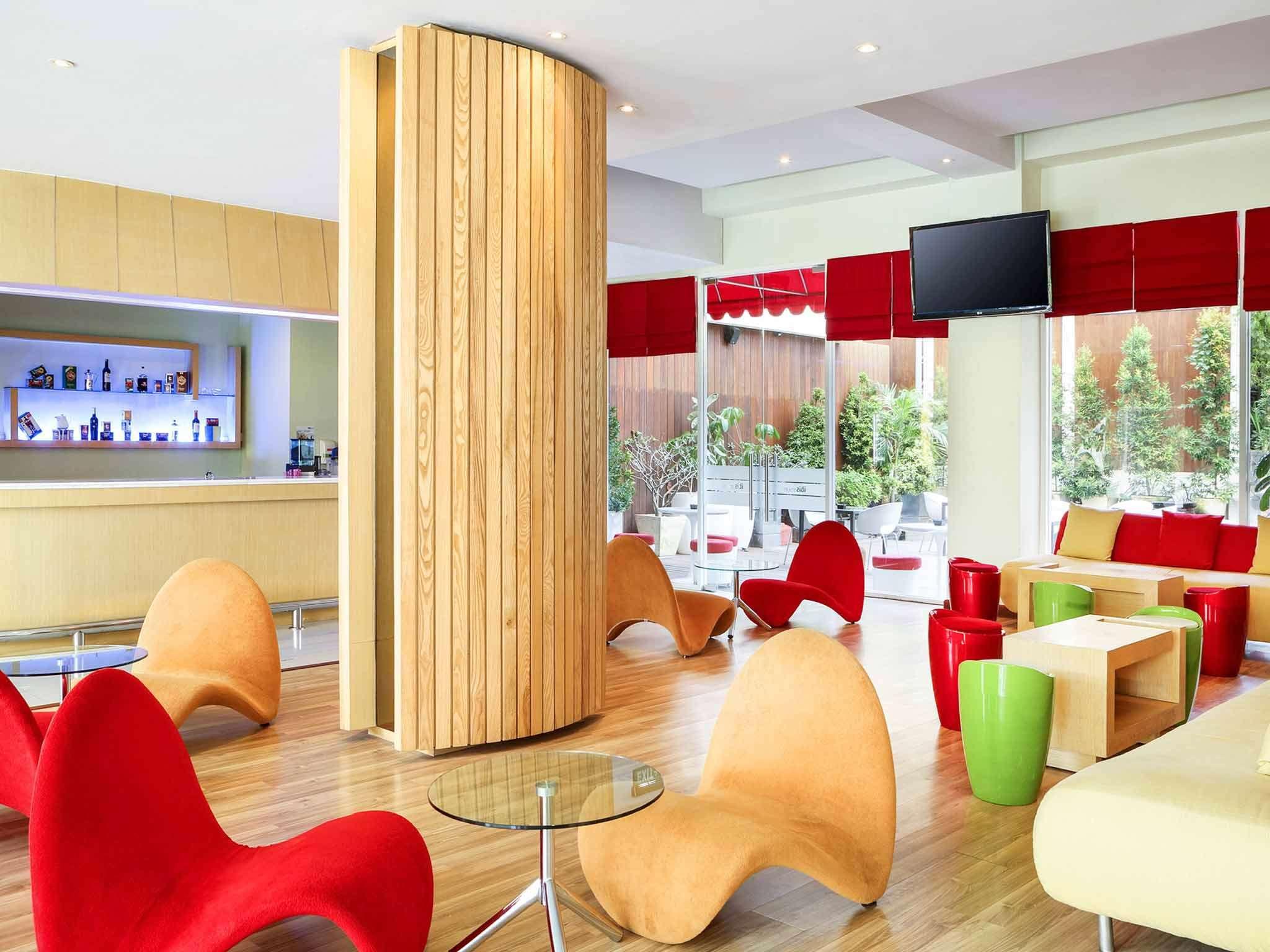 Hotel Ibis Styles Yogyakarta Exterior foto