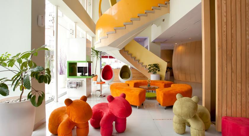 Hotel Ibis Styles Yogyakarta Exterior foto