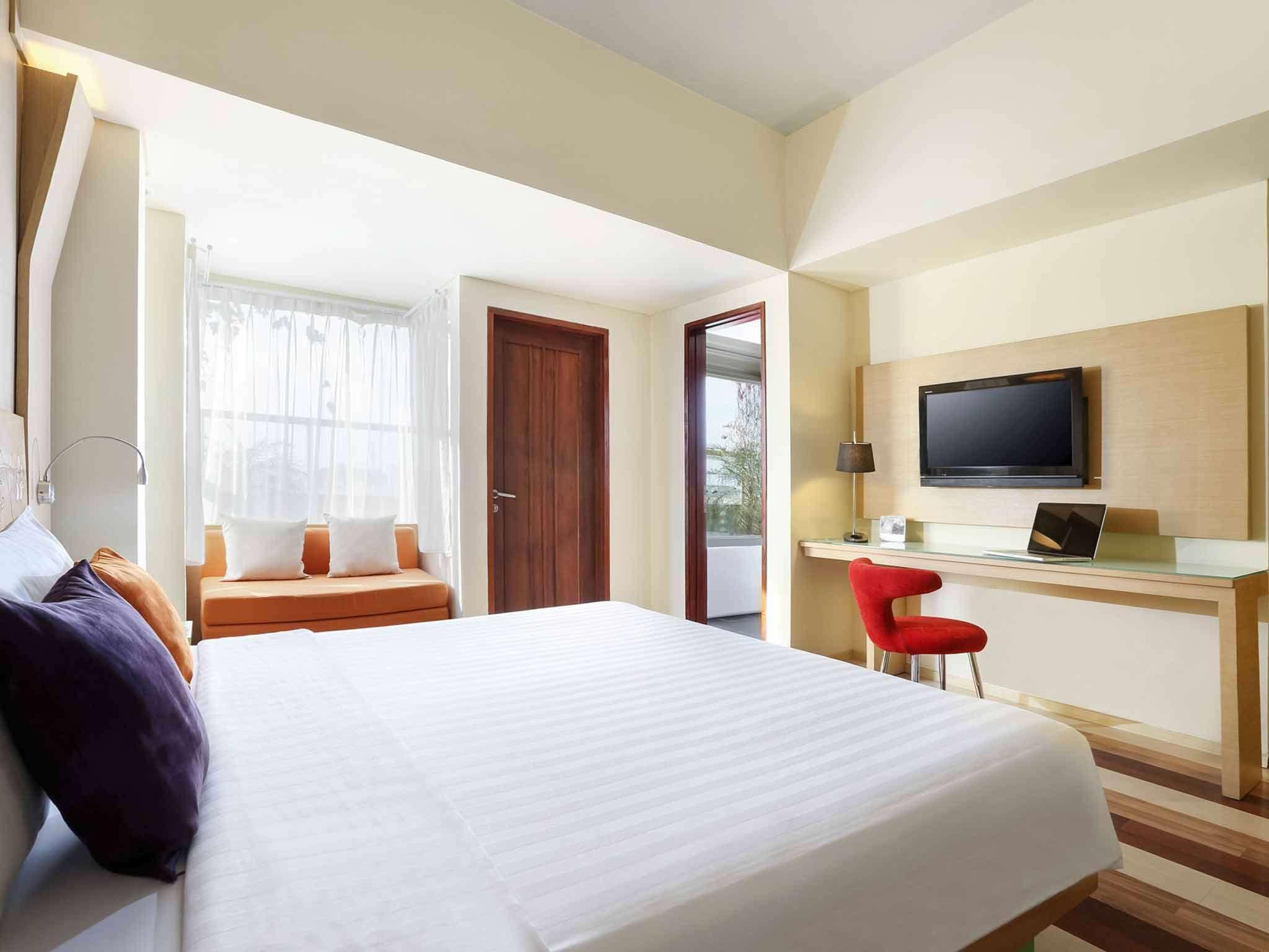 Hotel Ibis Styles Yogyakarta Exterior foto