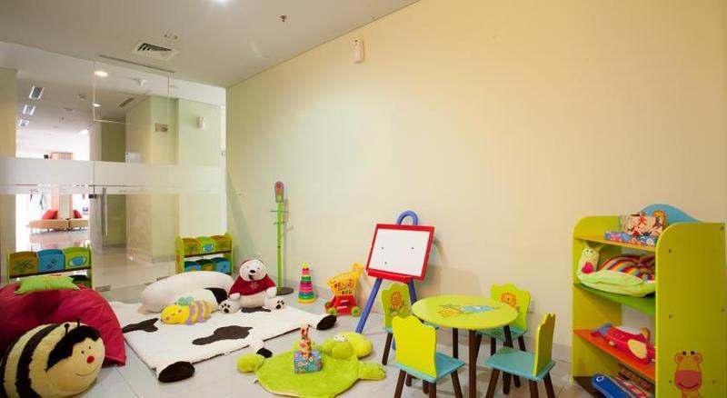 Hotel Ibis Styles Yogyakarta Exterior foto
