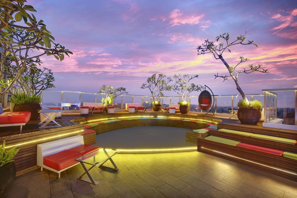 Hotel Ibis Styles Yogyakarta Exterior foto