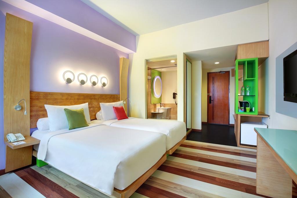 Hotel Ibis Styles Yogyakarta Exterior foto